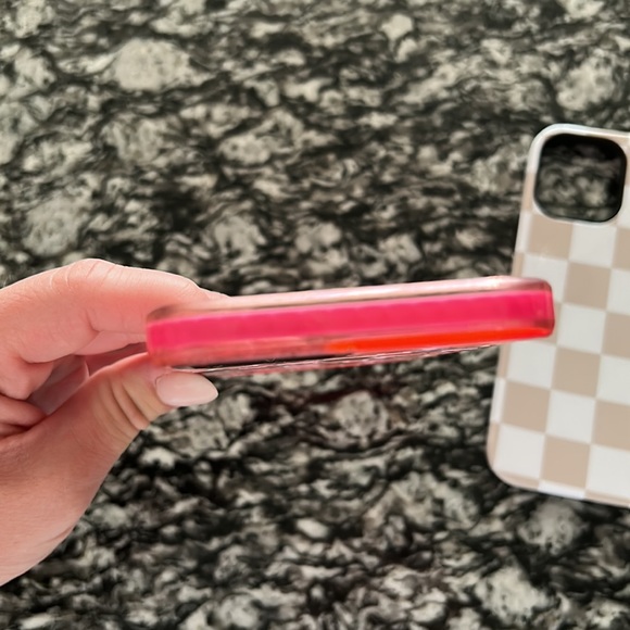 iPhone 12 Cases - Picture 4 of 8